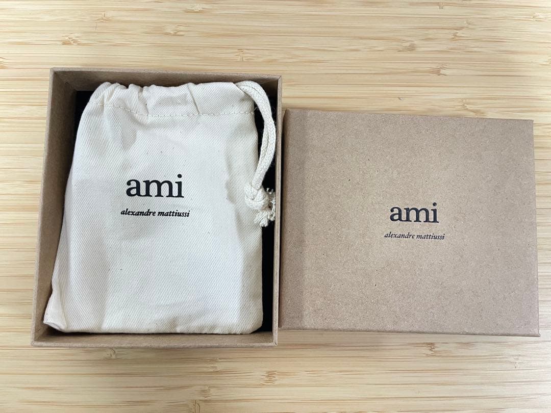 【新品】AMI PARIS アミパリス キーホルダー　キーリング 赤 ※即日発送