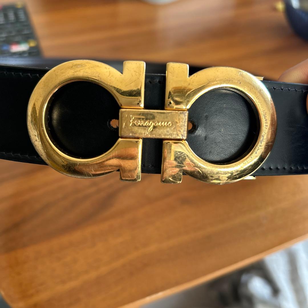 フェラガモ　ベルト　ゴールド