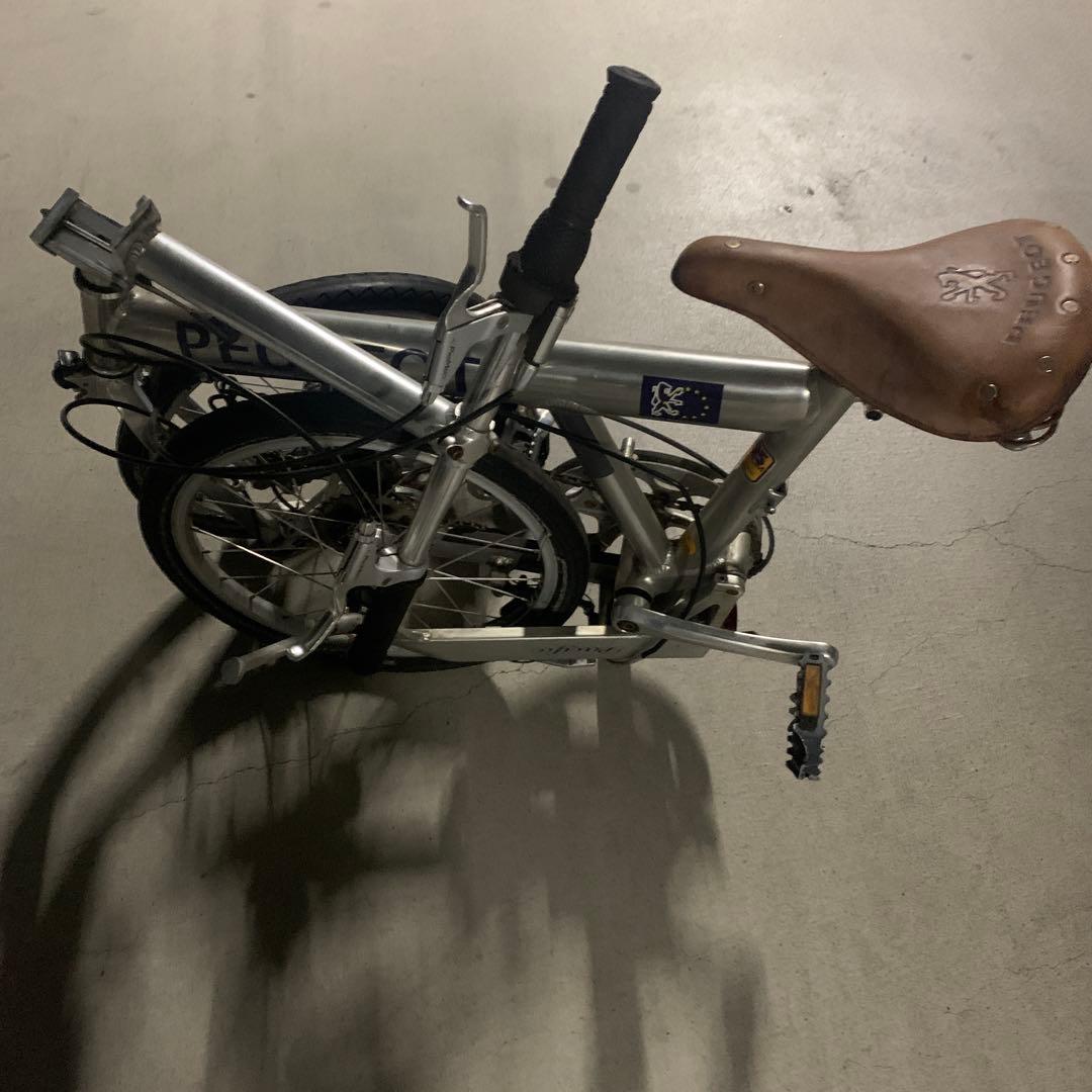 PEUGEOTパシフィックシルバー