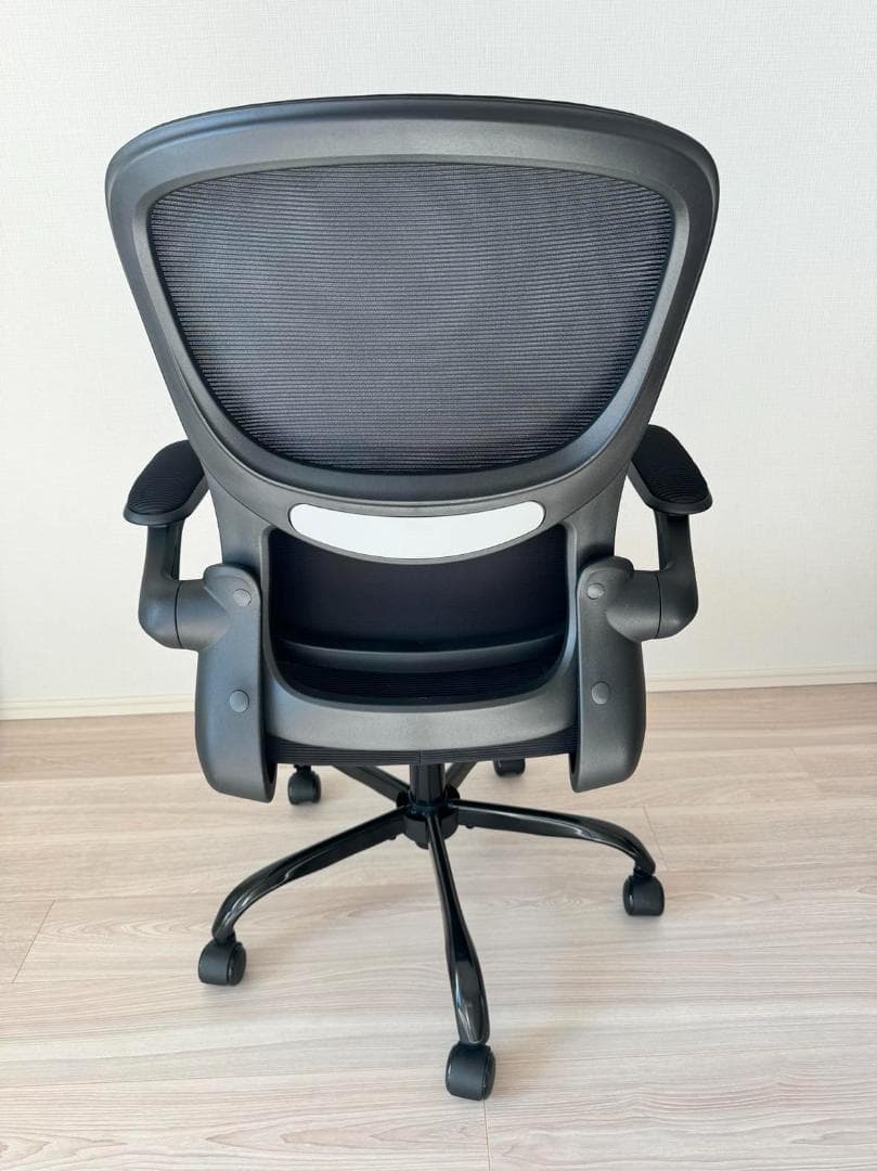 【新品/未使用】あぐらかける広い座面の疲れないオフィスチェア