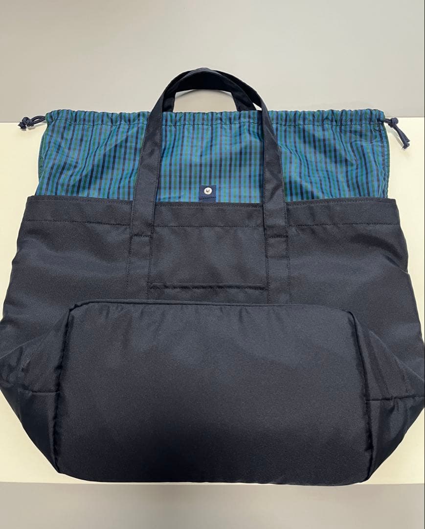 美品・現行品》正規品 マザーズバッグ ファミリア トートバッグ チャーム 青