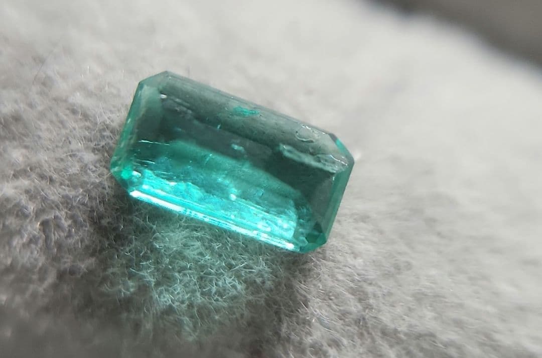 天然エメラルド 0.325ct