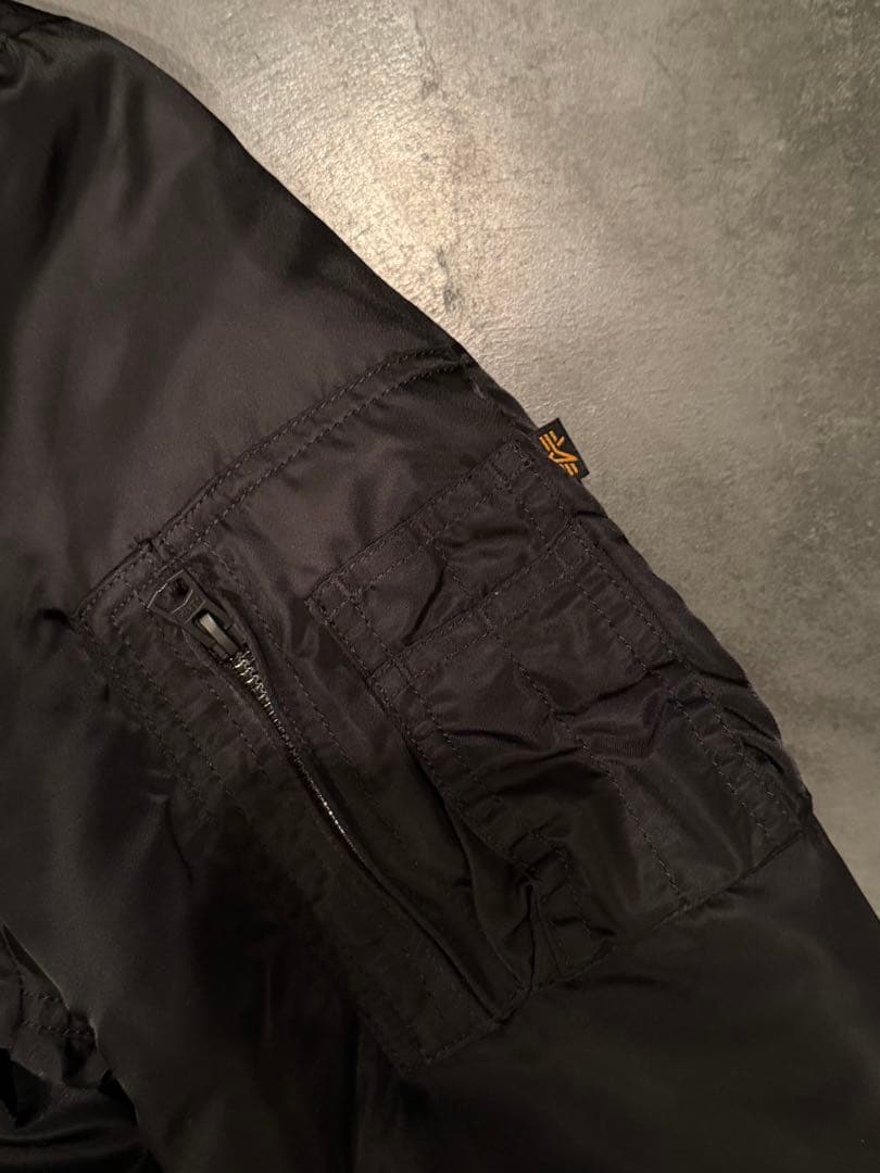 alpha ma-1 グリーン/ブラック