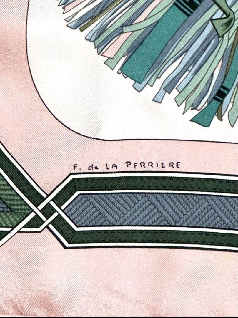 エルメス HERMES カレ 90 CUIRS DU DESERT 砂漠の首飾り