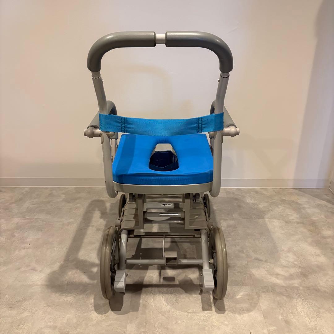 ウチエ シャワーキャリー 入浴用車椅子