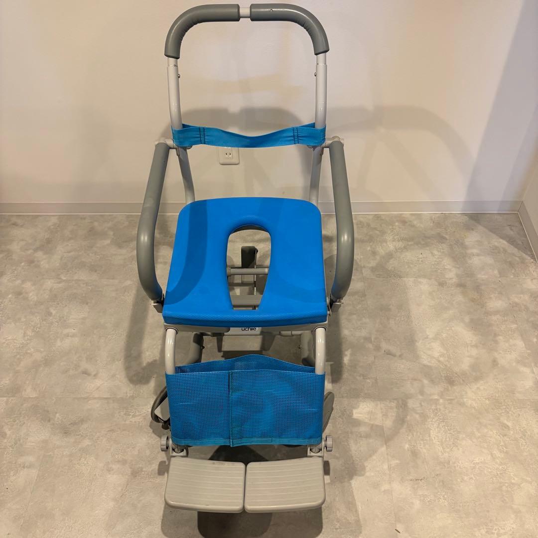 ウチエ シャワーキャリー 入浴用車椅子
