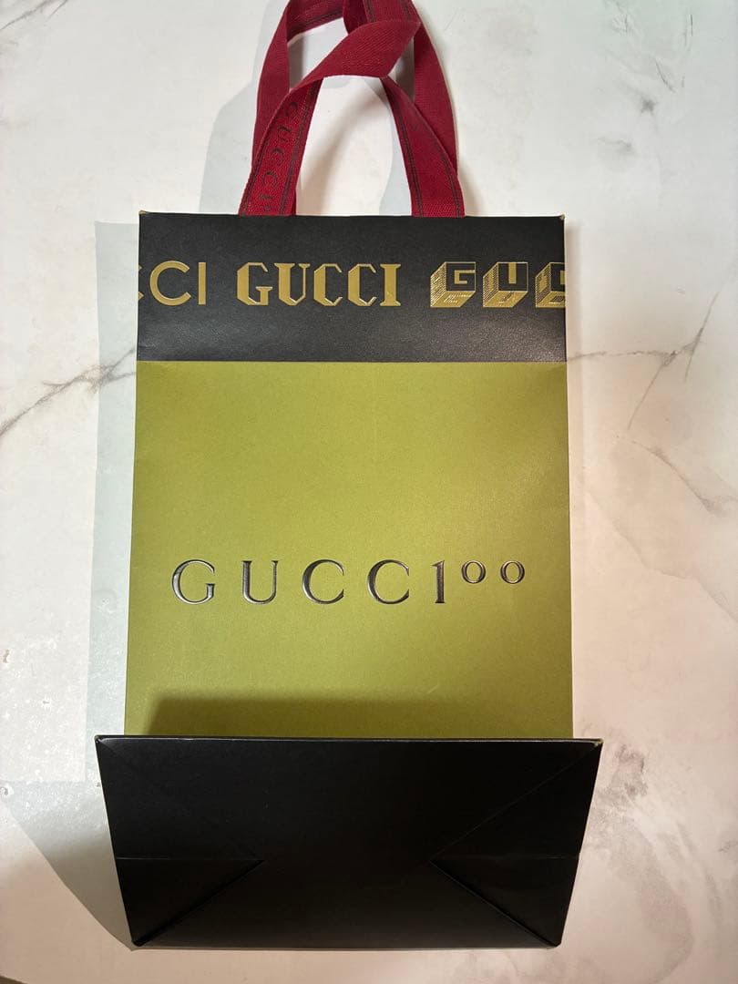 ✨「美品」✨GUCCI 蛇刺繍 二つ折り財布