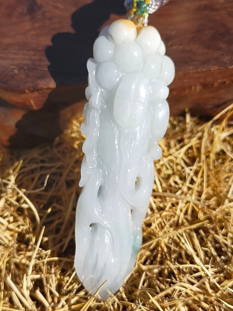 本翡翠彫刻人参如意　縁起物置き物コレクションジェイダイト