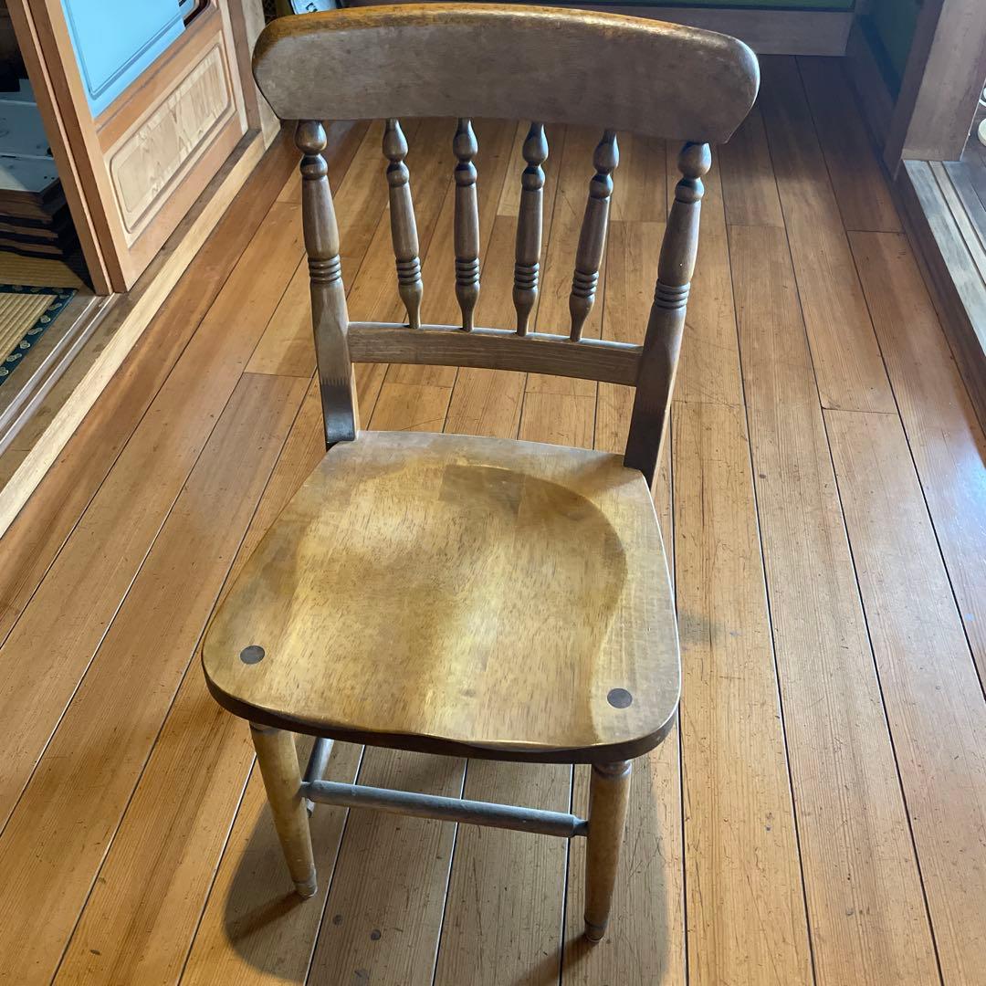 木製スピンドルバック椅子　アンティーク【送料込】