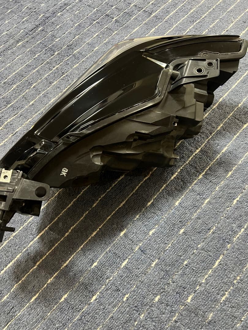 「美品」　マツダ純正　MAZDA6 左右アダクティブLEDヘッドライト