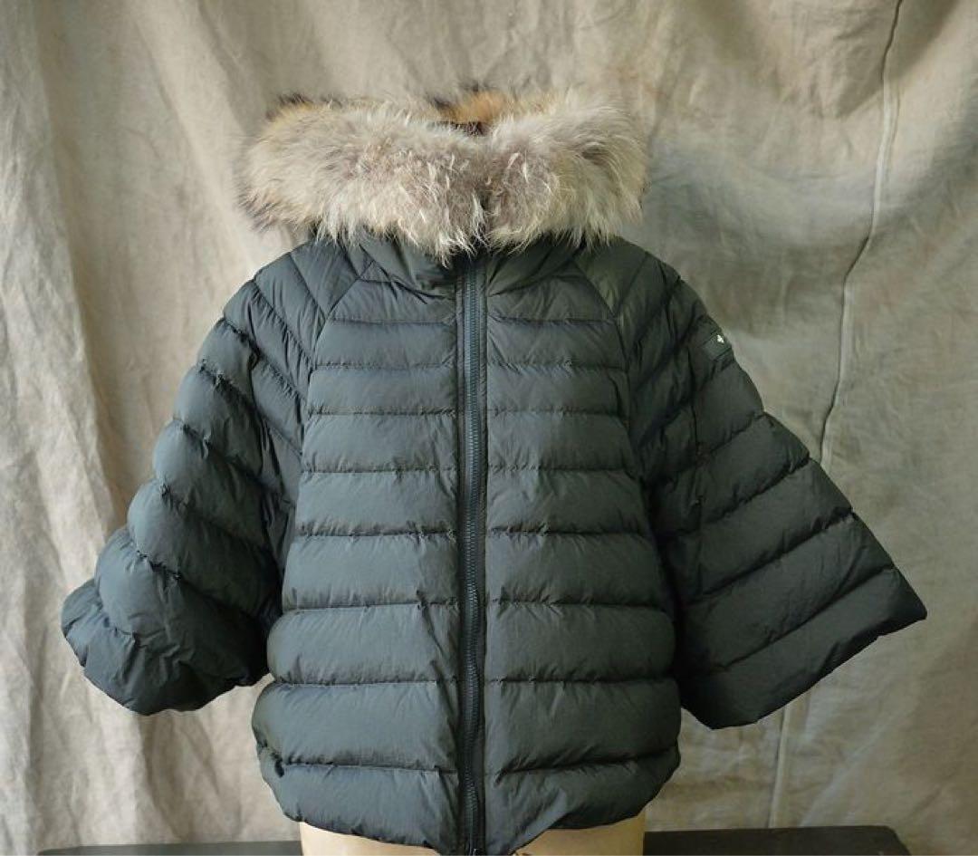 値下げ　TATRAS タトラス　ダークグリーン ファー付きダウンジャケット可愛い