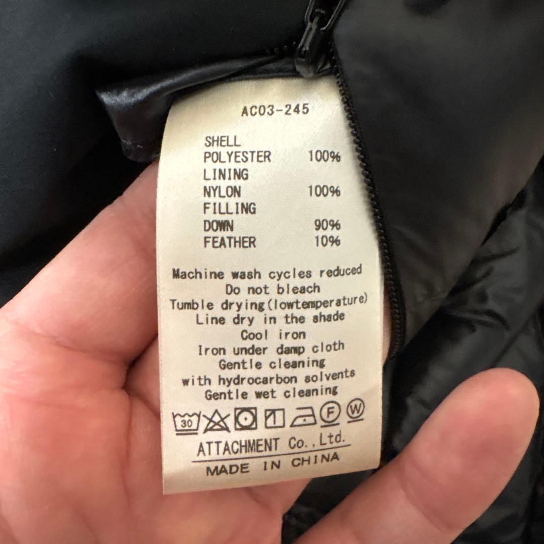 ATTACHMENT T400ノイズコーティングストレッチタフタ ダウンコート