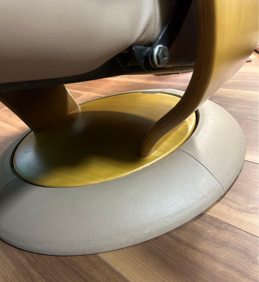 カリモク.リクライニングチェアー