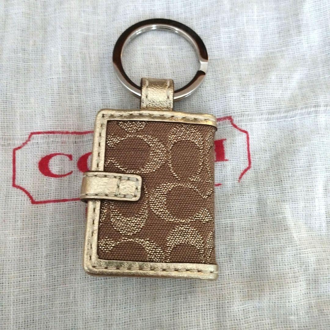 Coach Signature Picture Frame Charm　コーチ
