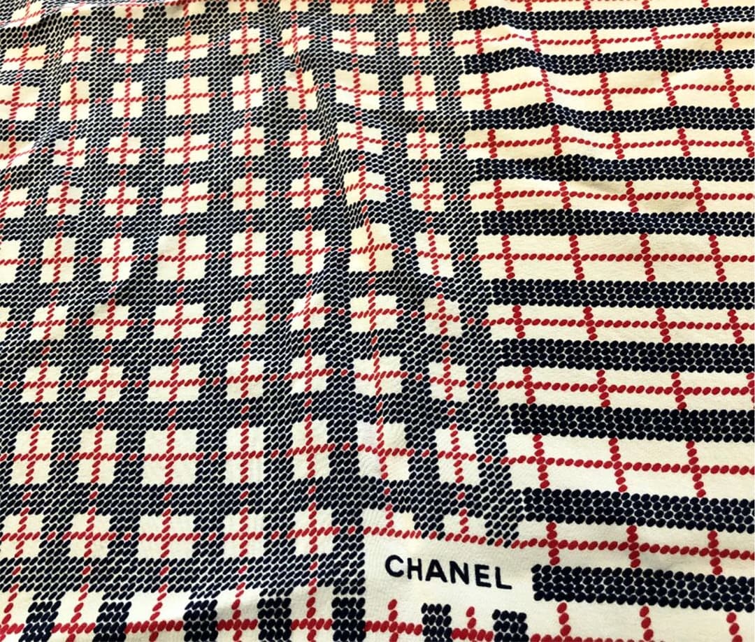 CHANEL シャネル シルクスカーフ