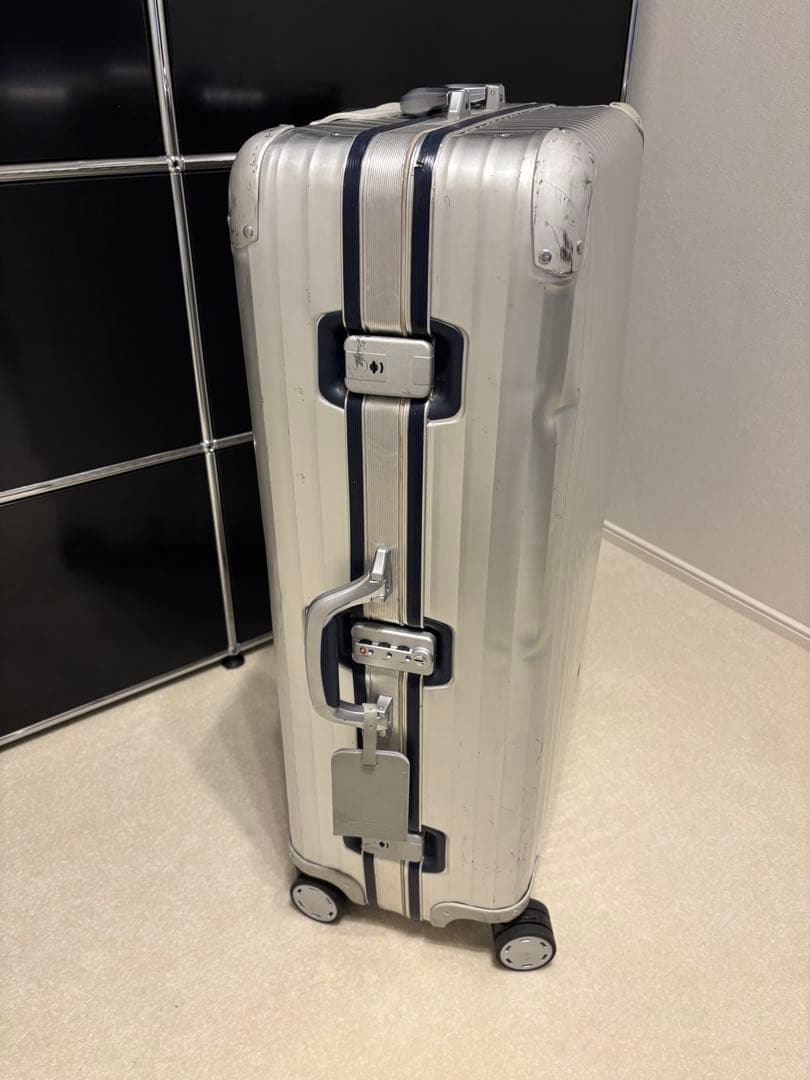 リモワRIMOWA SILVER INTEGRAL 82L4輪アルミ　トパーズ