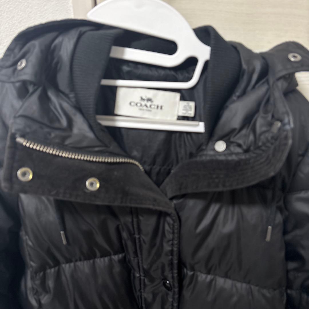 フード付き ブラック ダウンジャケット　coach