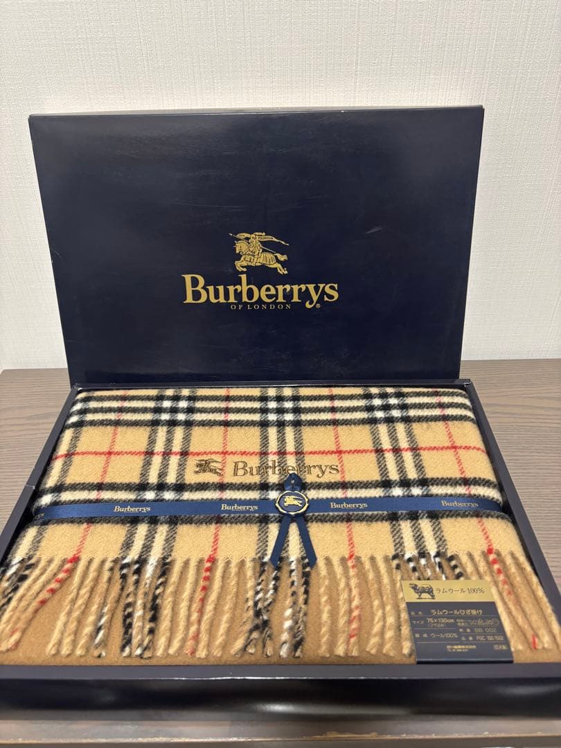 未使用品☆ Burberry 膝掛け