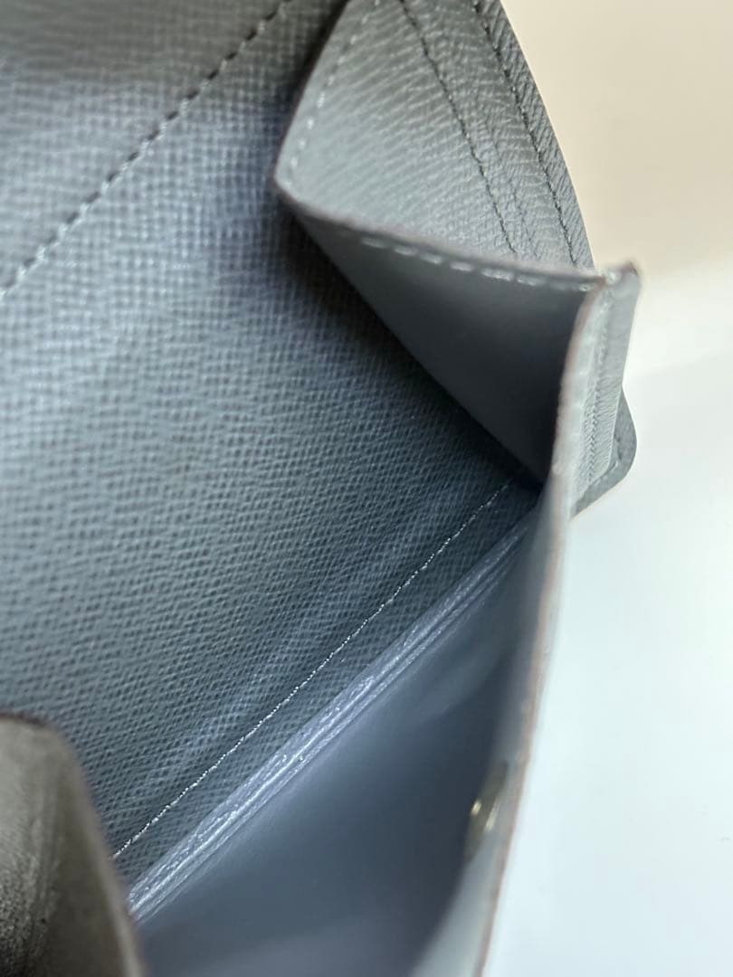 ルイヴィトン　タイガ　パスケース付　二つ折　財布　グレー