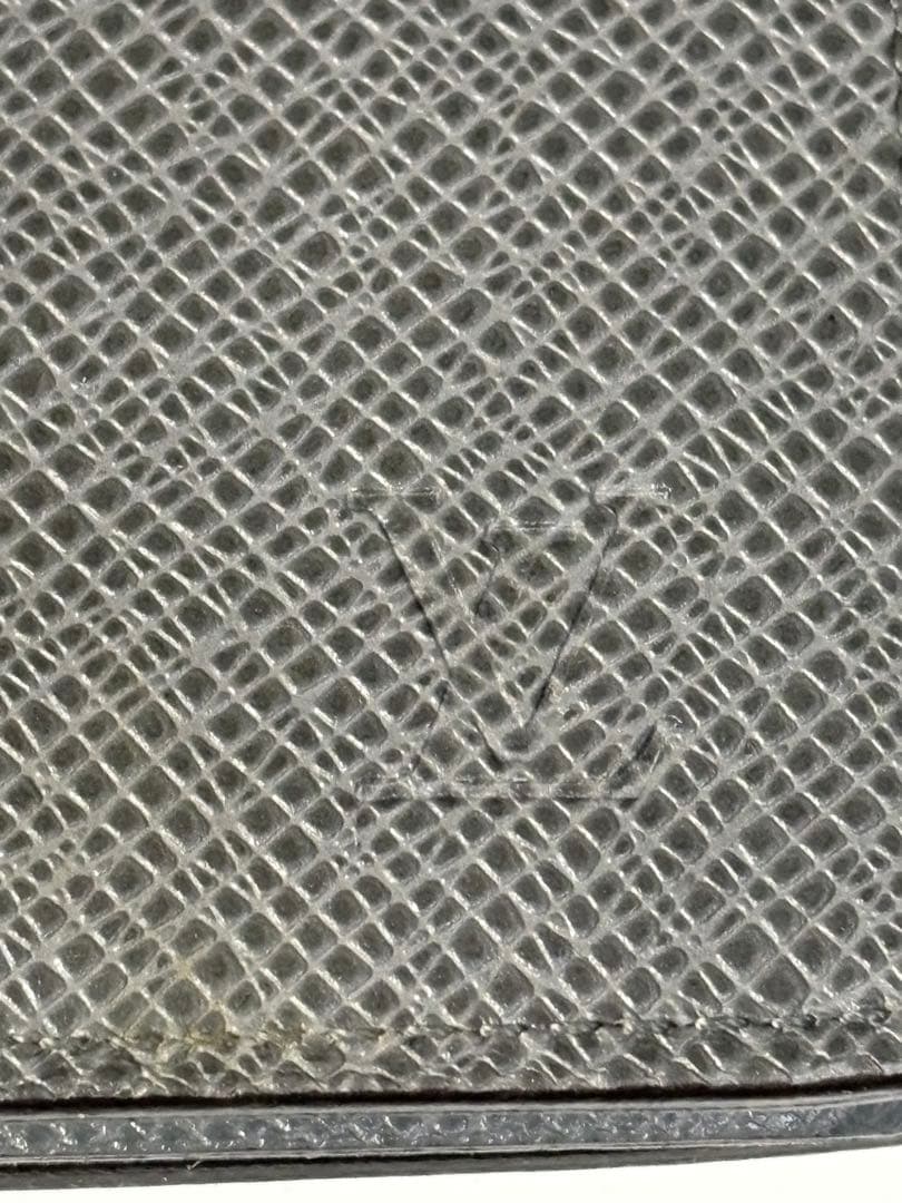 ルイヴィトン　タイガ　パスケース付　二つ折　財布　グレー