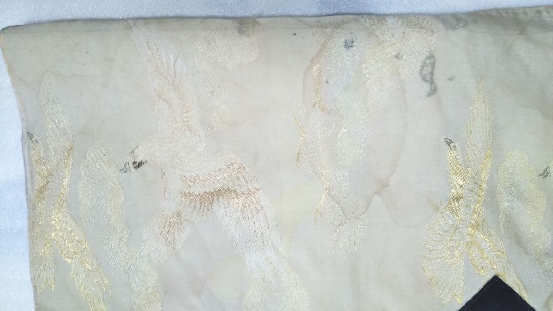 (2月限定)アイヌ伝統衣装!　豪華金色刺繍