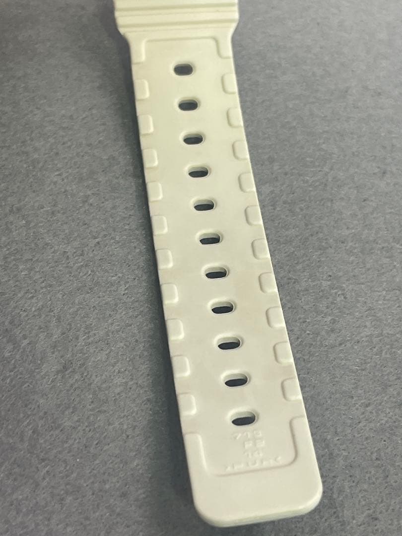 CASIO G-SHOCK MINI GMW-50 ホワイト