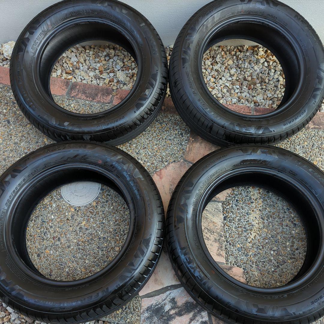 25年製シトロエンベルランゴロング標準タイヤ16インチ205/60R16