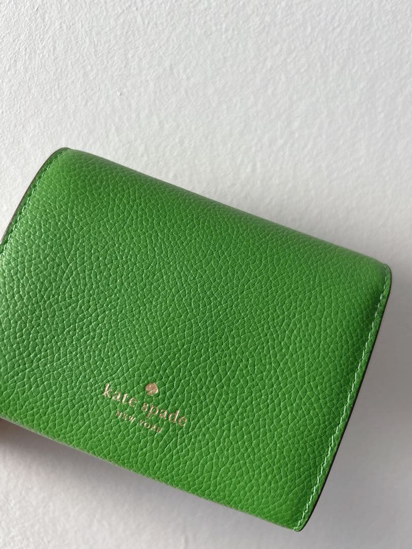 aina‼️新品kate spade ケイラスモール Lジップウォレット