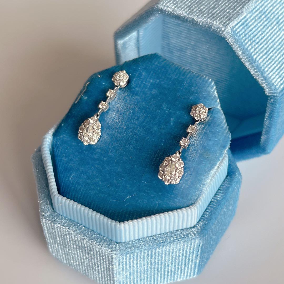 P*を様 ペアシェイプダイヤ プラチナピアス