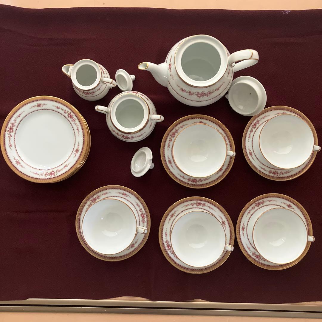 値下げしました。美品ノリタケの花柄デザイン食器セット5人分