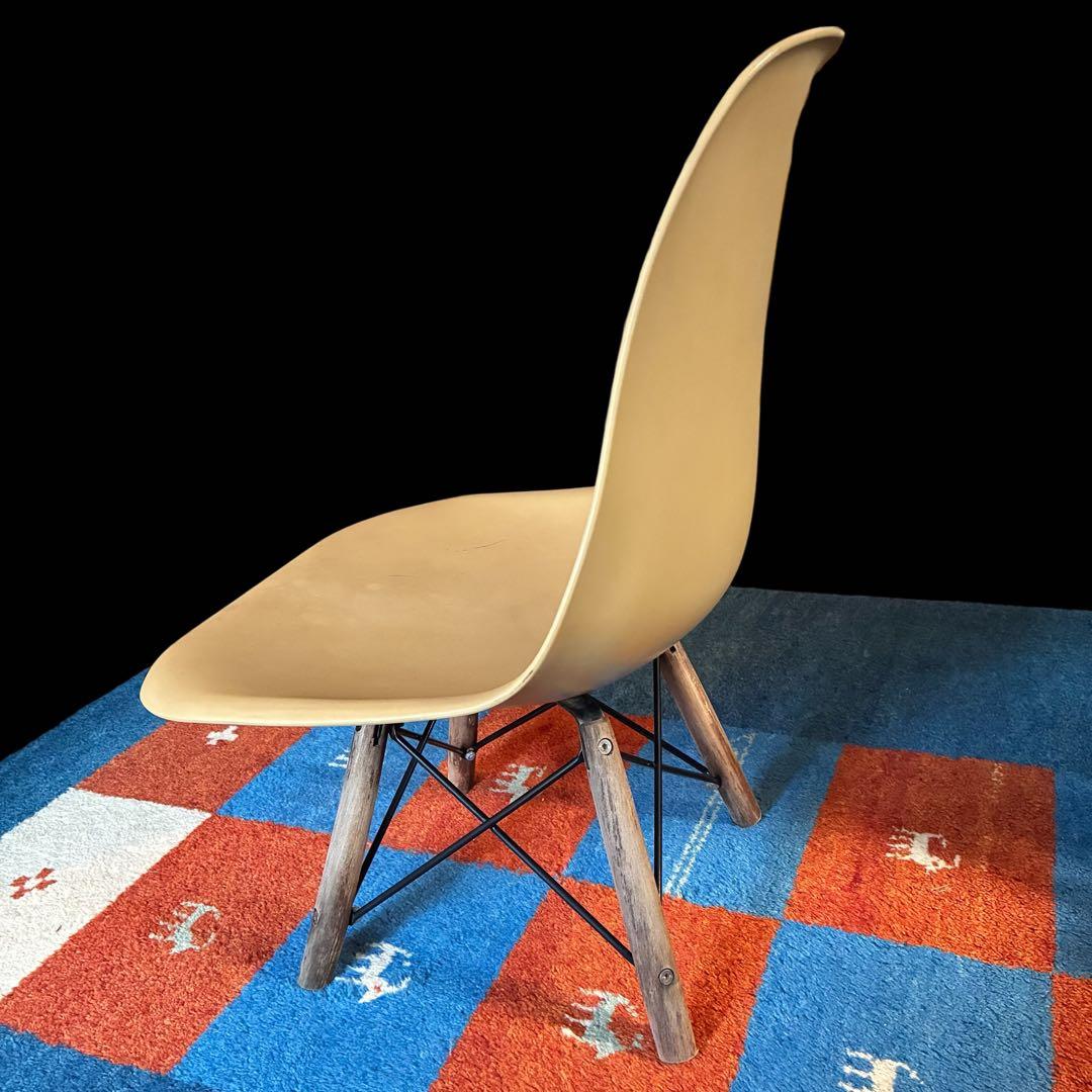 美品 ハーマンミラー イームズ シェル サイド チェア