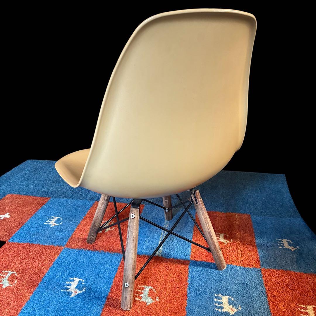 美品 ハーマンミラー イームズ シェル サイド チェア