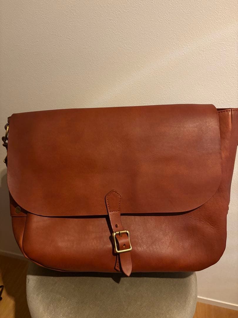 [ゲッコー]VASCO LEATHER POSTMAN