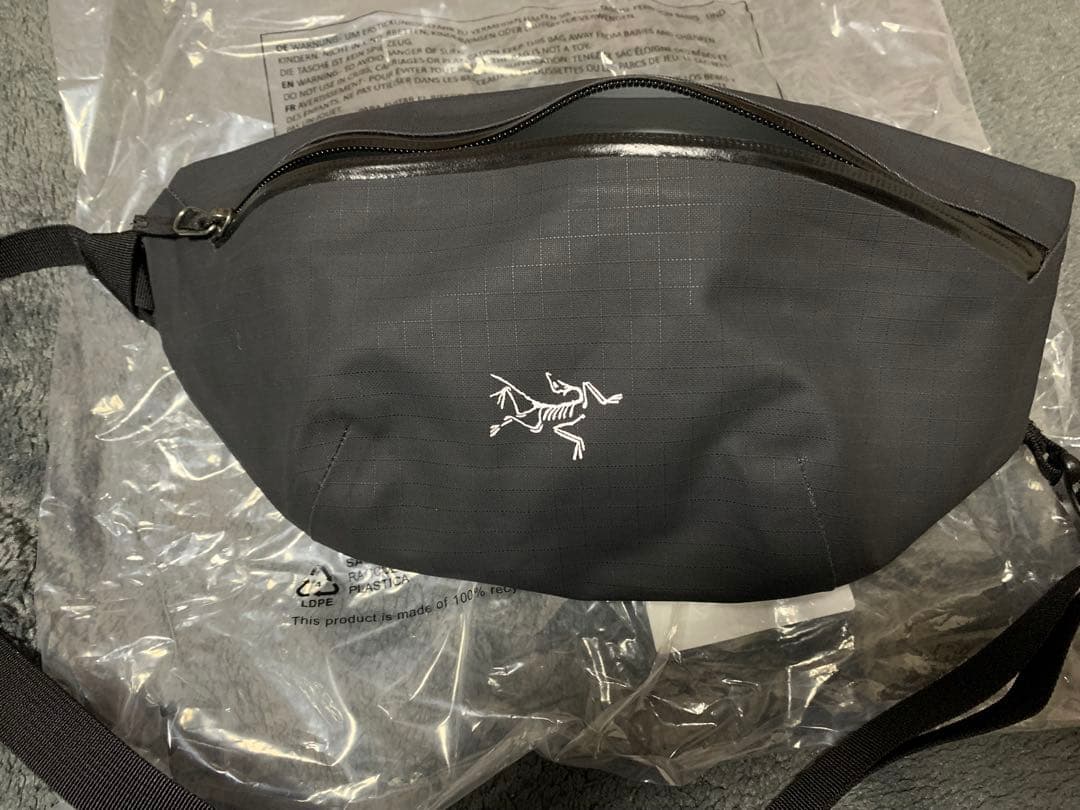 アークテリクス　グランヴィルクロスボディバッグ