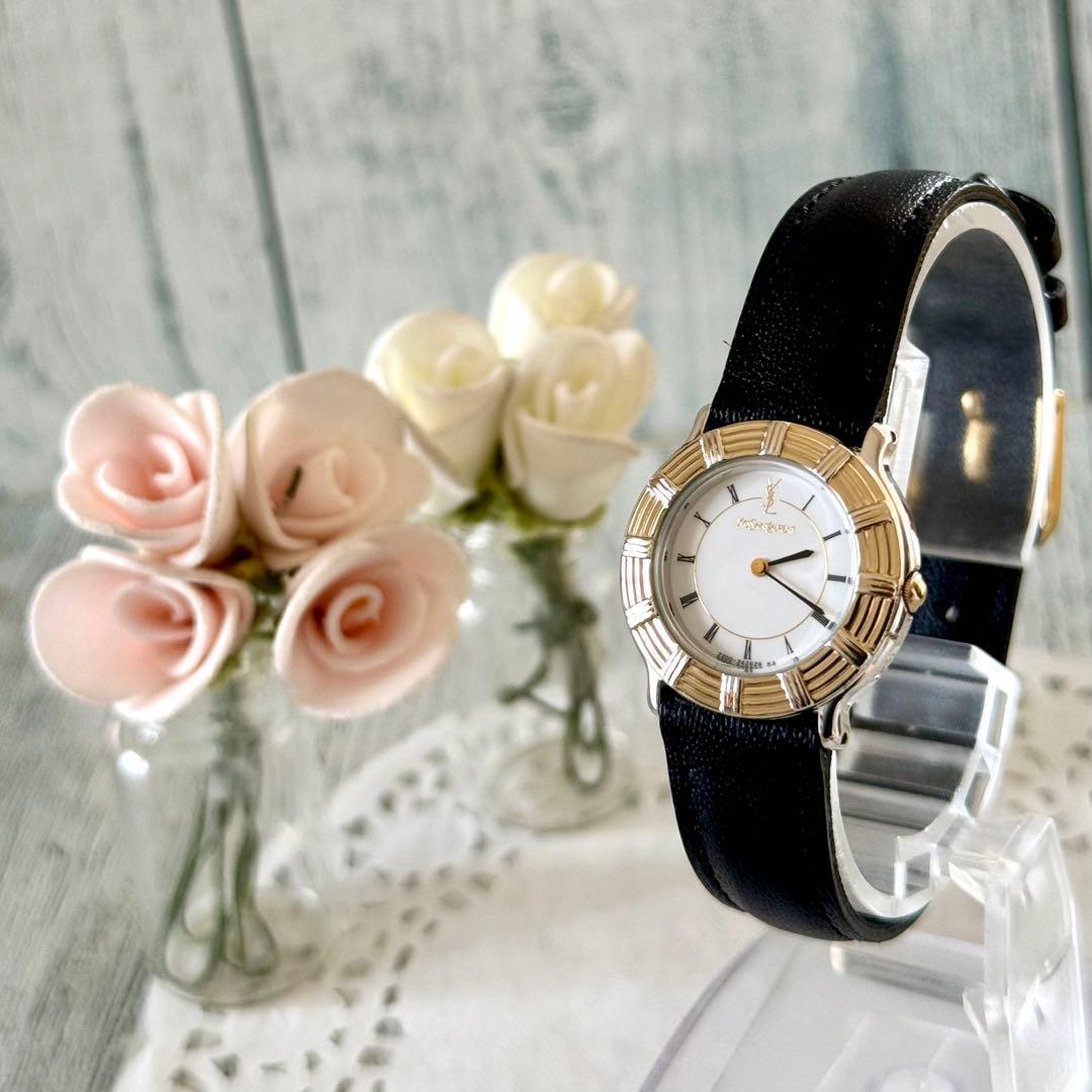 【希少】Yves Saint Laurent 腕時計 ラウンド ゴールド 白