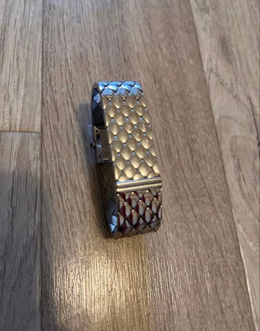 【外箱、説明書付き】シャネル　CHANEL　シルバー　クォーツ時計　マトラッセ