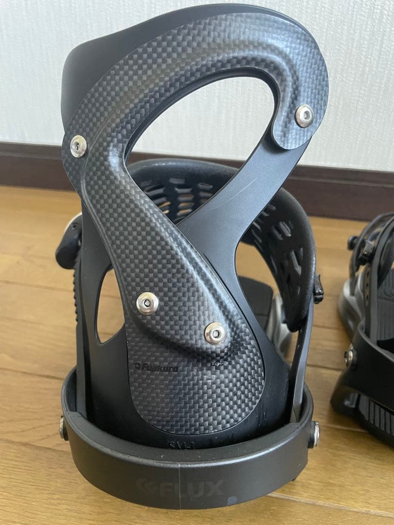 限定レア品 FLUX XV LTD Mフラックス ビンディング カーボン 軽量