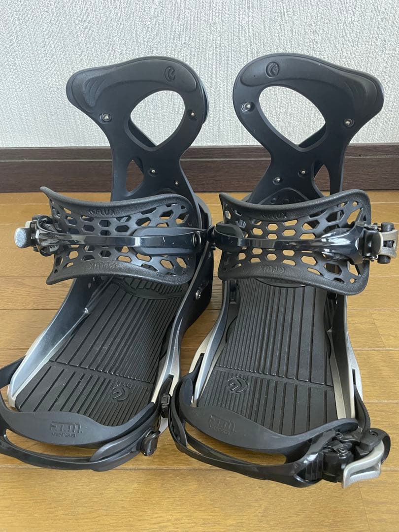 限定レア品 FLUX XV LTD Mフラックス ビンディング カーボン 軽量