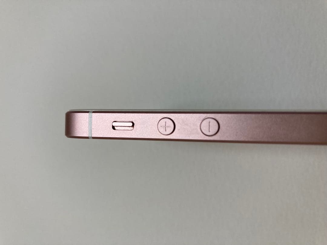 iPhone SE 初代 128GB SIMフリー 初期化済