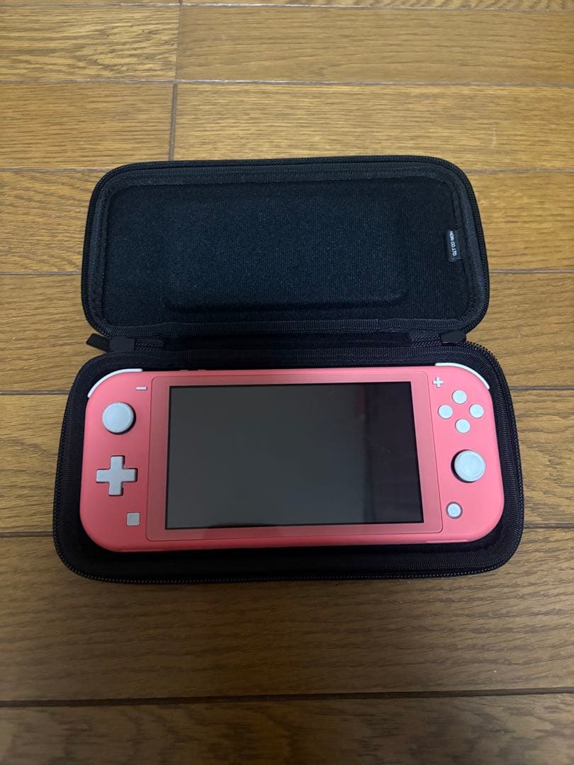 Nintendo Switch Lite ピンク 本体 (ケース◦箱付き）