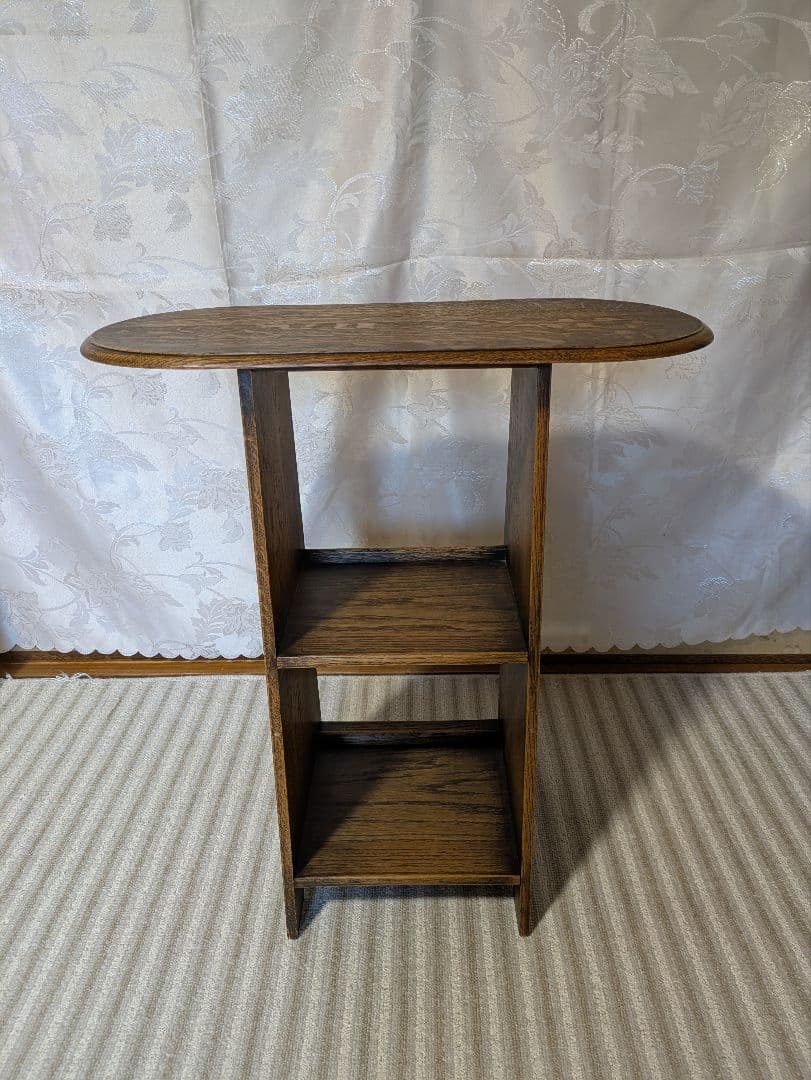 木製オーバル型3段棚 　イギリスアンティーク　ダークブラウン