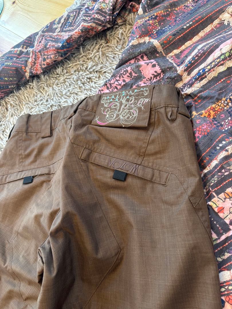 Burton スノーボードウェア VOLCOM パンツ セット♪
