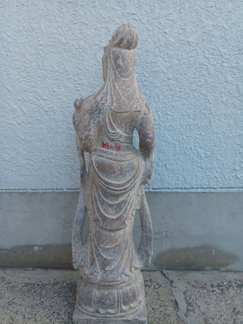 ロ*ン様 石仏　高さ約78cm　重さ約30キロ超