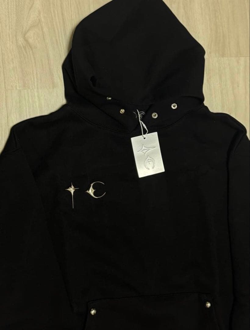 ブラックパーカー thug Club