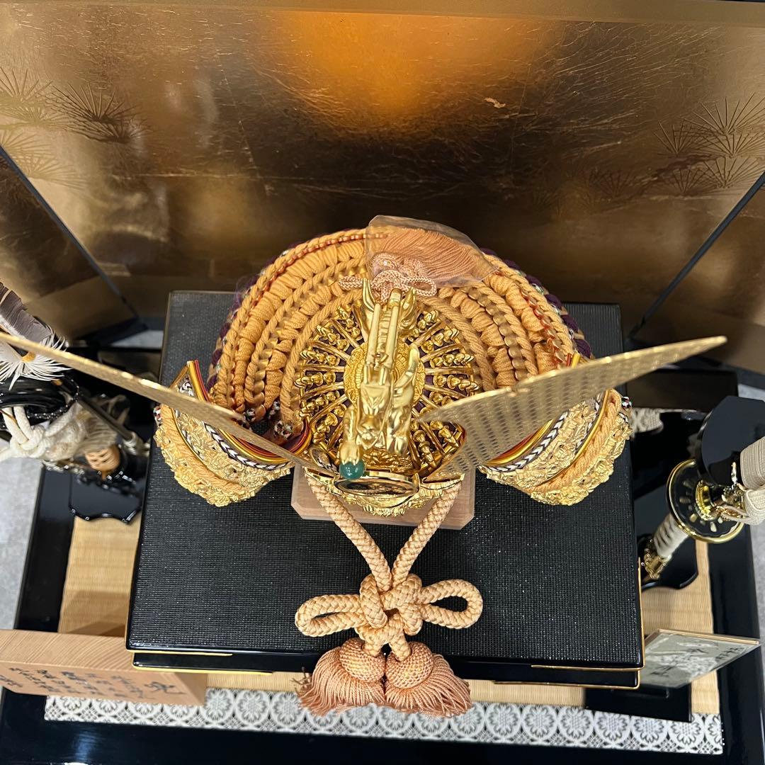 美品 兜 五月人形 端午の節句 samurai helmet 秀月監修 純金箔押