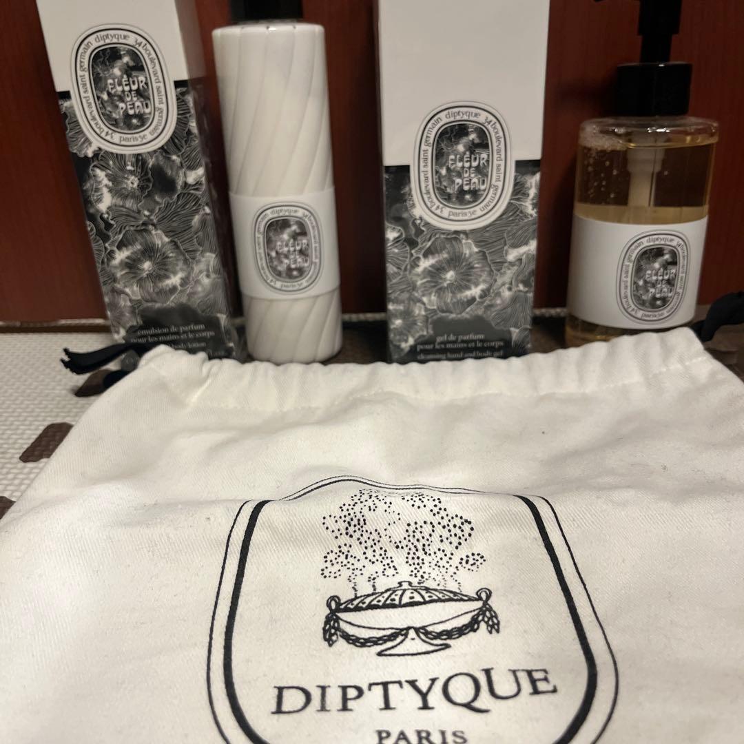 Diptyque フルール ドゥ ポーシリーズ/ジェル・ローション　ポーチ付き