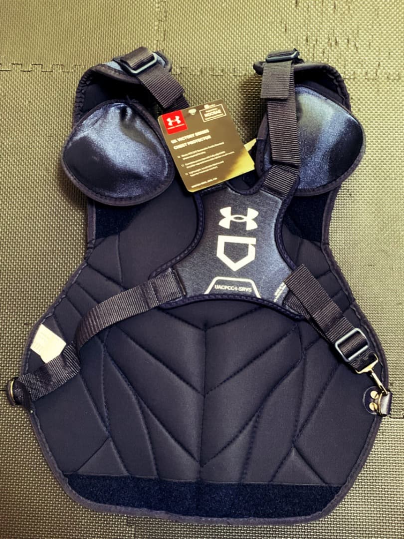 新品2026年★アメリカ限定発売☆アンダーアーマー☆キャッチャー３点セット☆紺