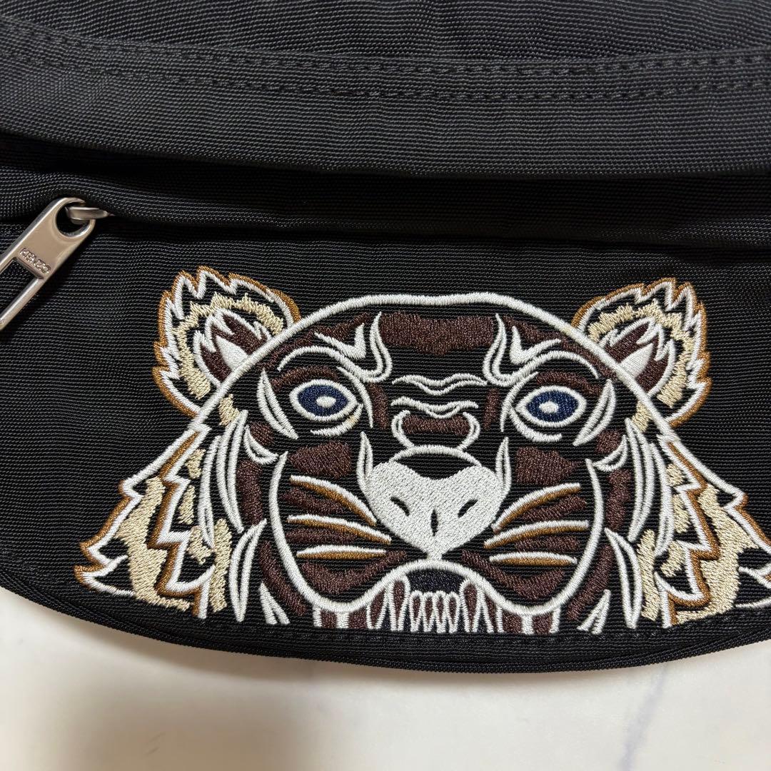 極美品 KENZO ケンゾー タイガー刺繍 ボディバッグ ウエストポーチ 黒