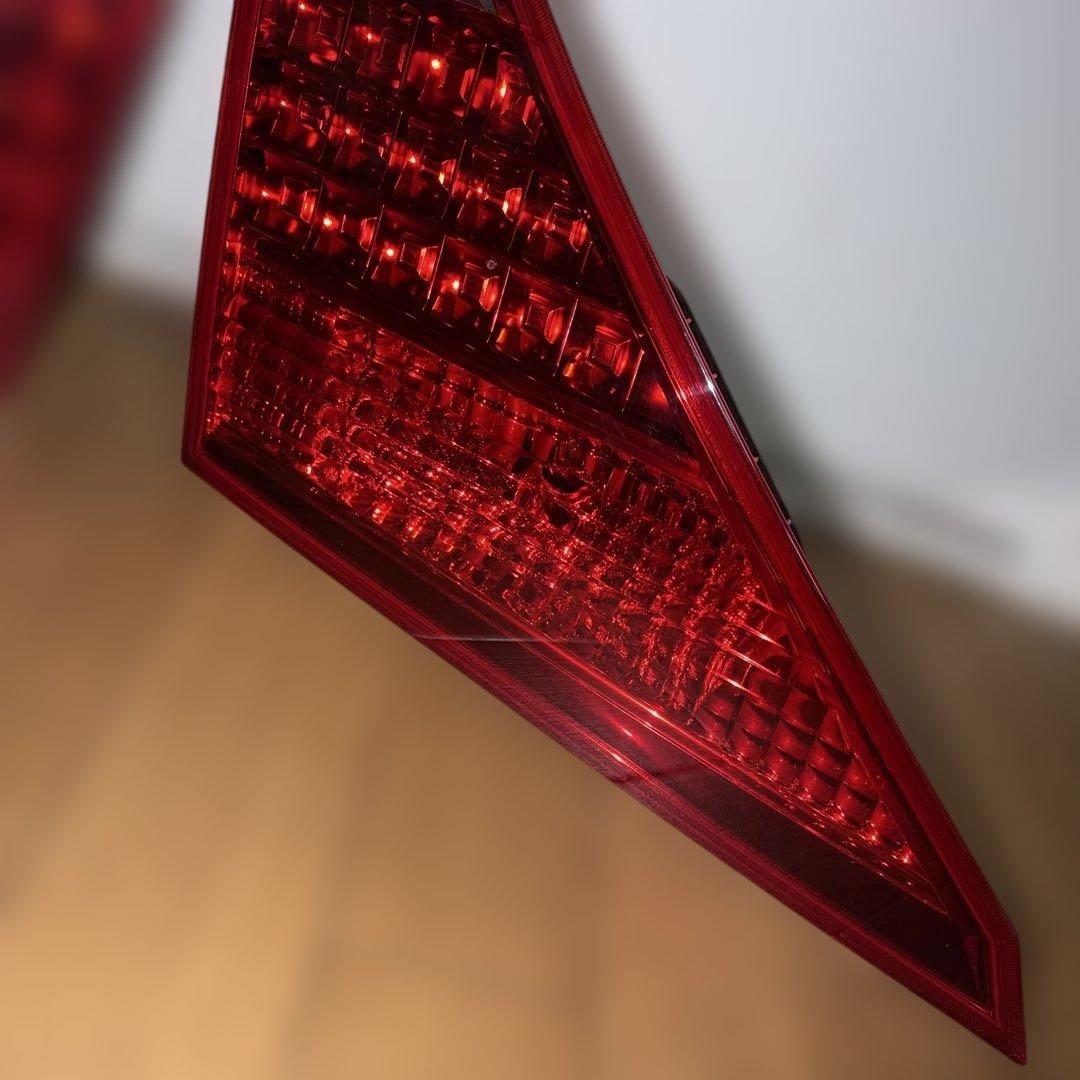 (01/月2011年) アルファード DBA-ANH20W テールランプセット