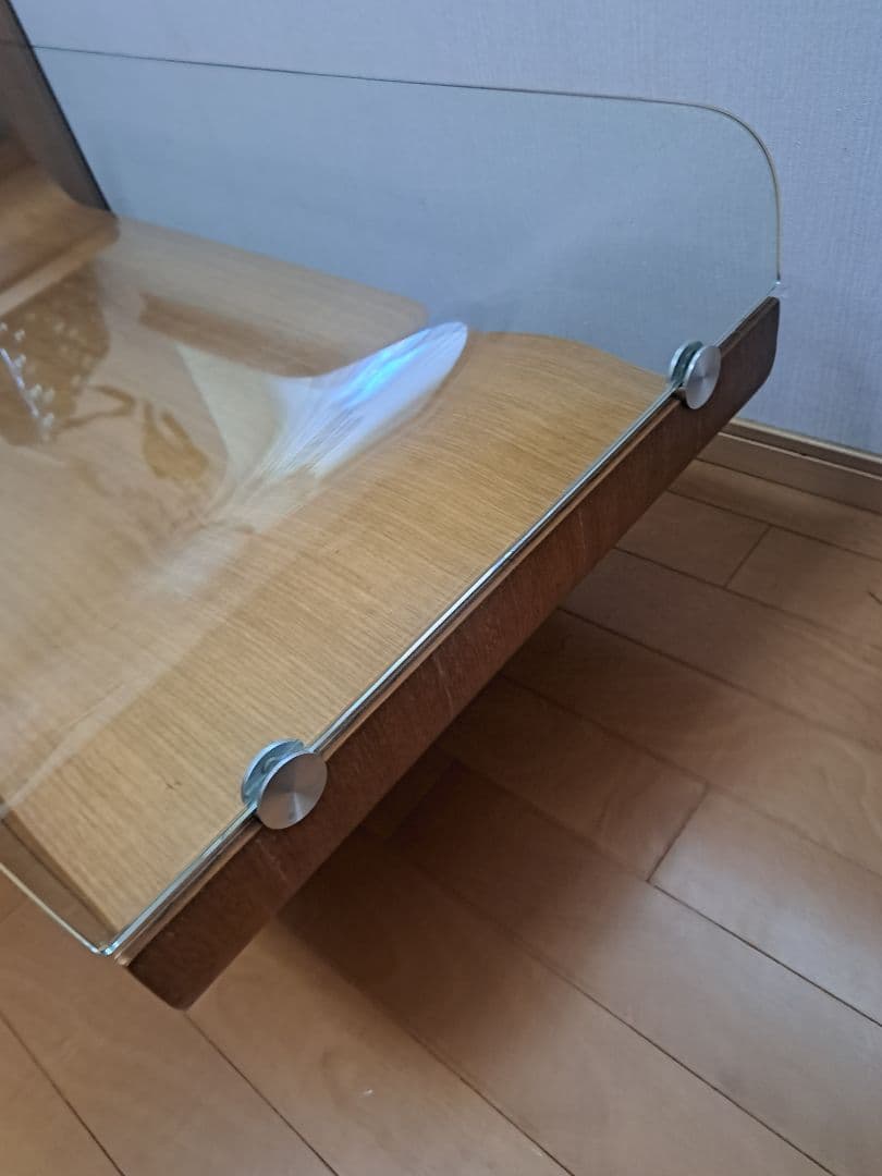 IDC大塚家具ガラスローテーブル